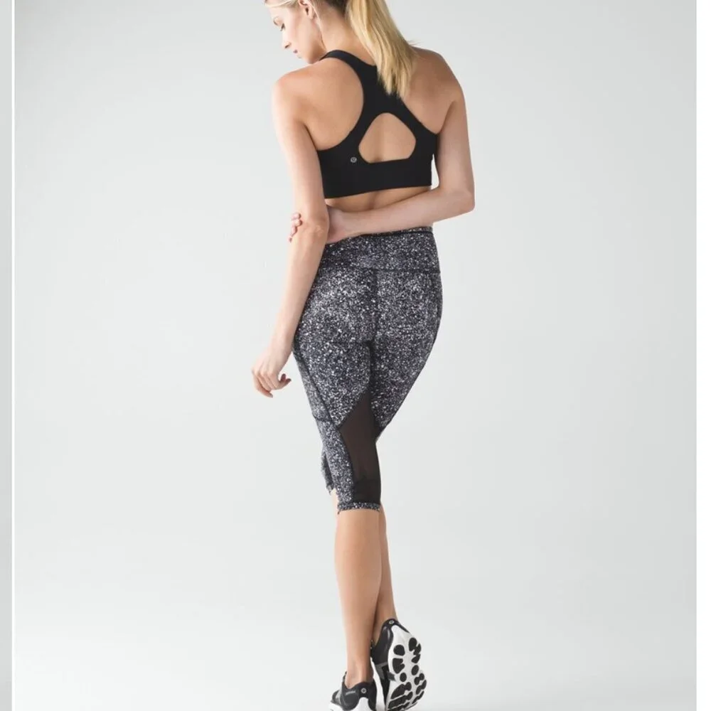 Lululemon Outrun 17”